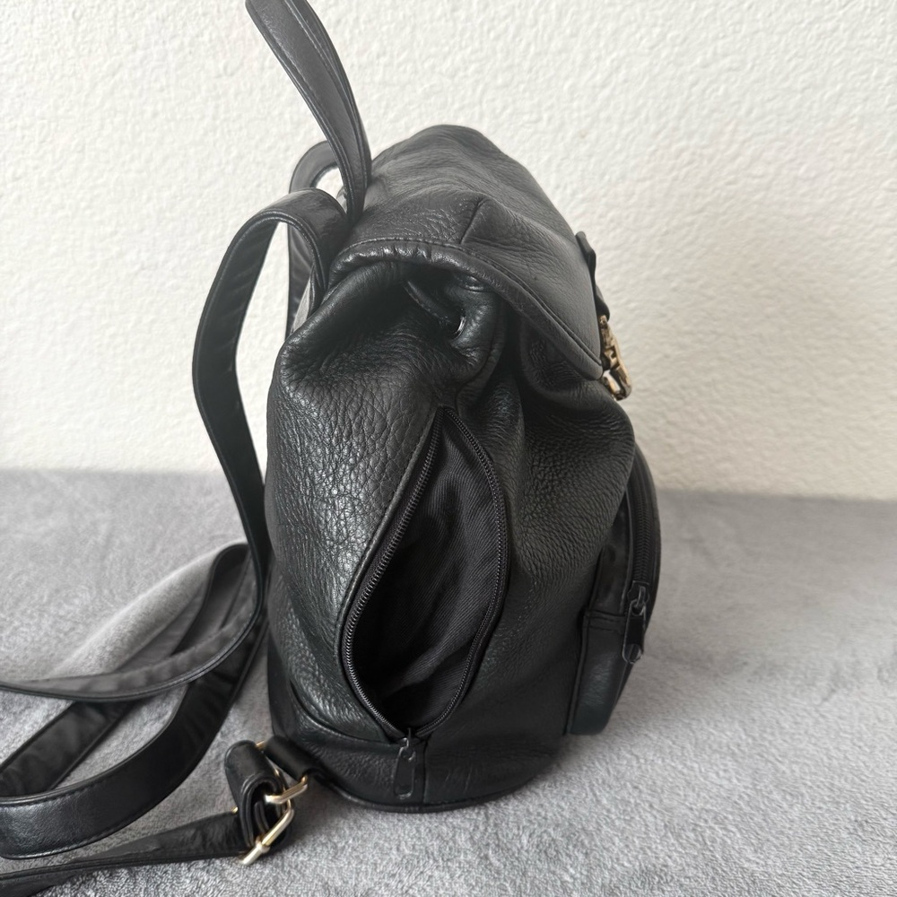 Black Drawstring Backpack Bag - Picture 4 of 14